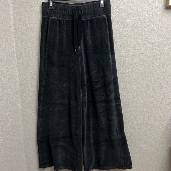 Lululemon Morning Restore Pant in Heathered Black - Picture 4 of 9